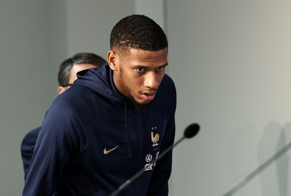 Manchester United y Chelsea tras Jean-Clair Todibo