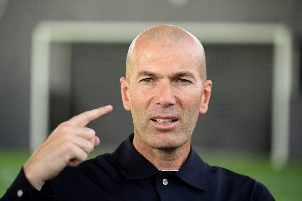BILD: Los tres equipos que podría dirigir Zinedine Zidane